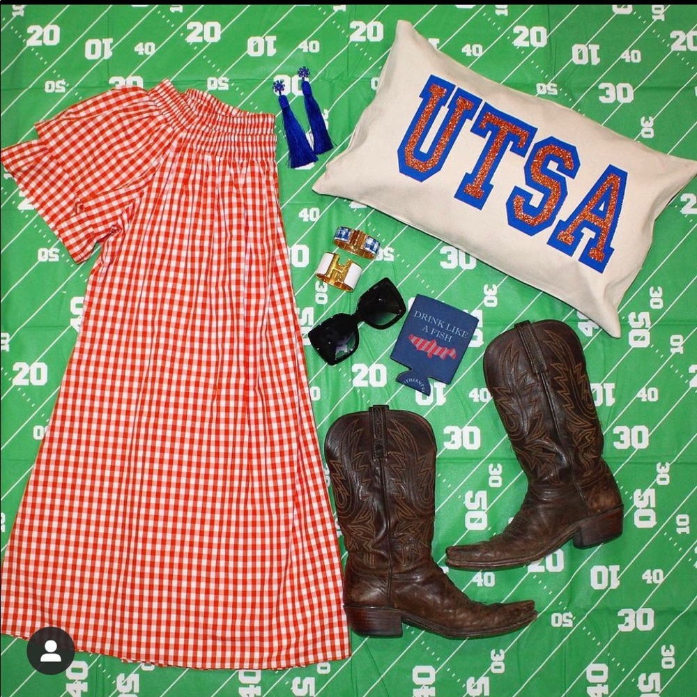 Perfect game day dress! August Morgan Shandy XS